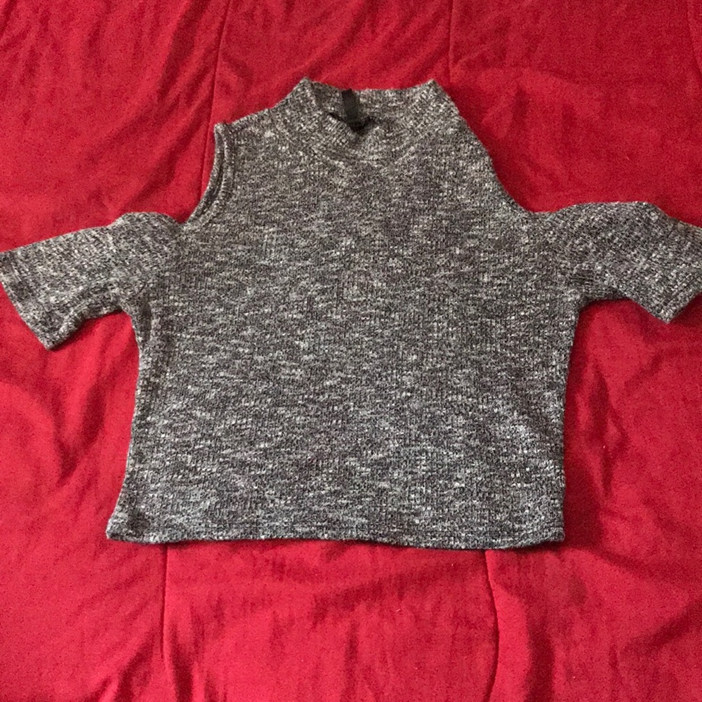 Gray crop top